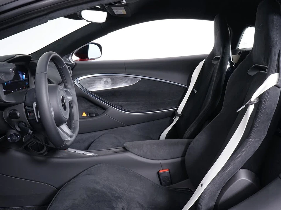 2026 McLaren Artura - Image 4 of 30