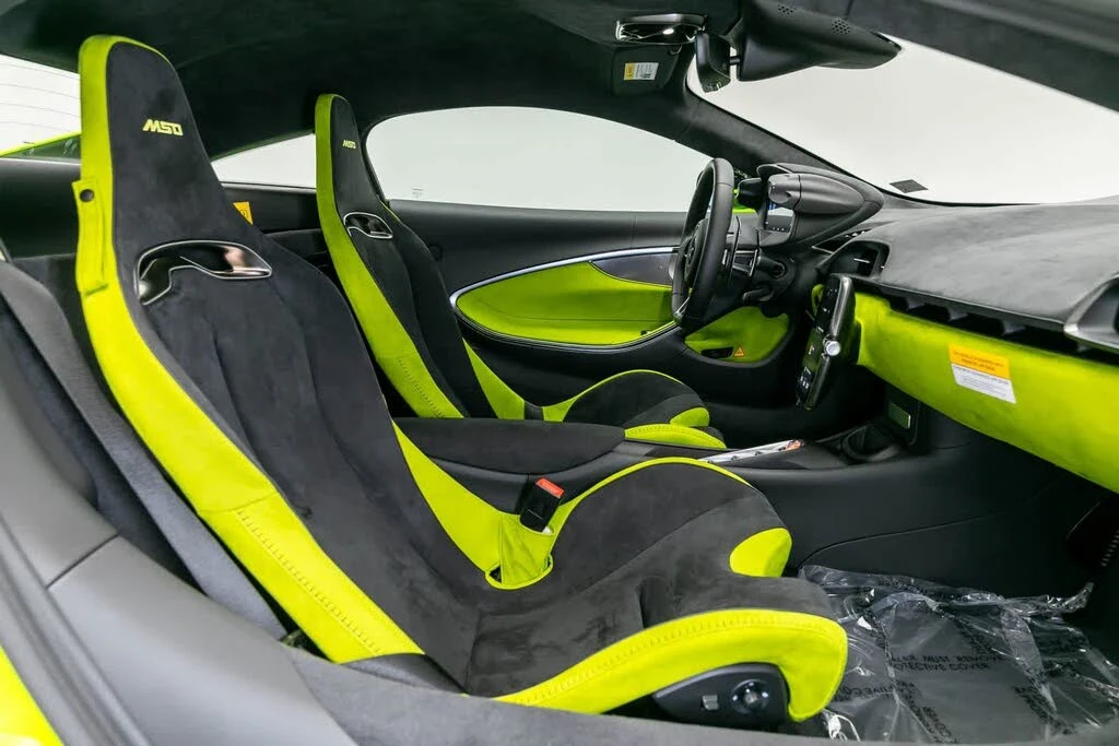 2026 McLaren Artura - Image 13 of 31