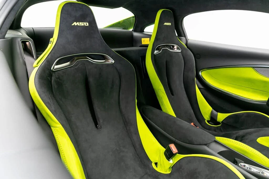 2026 McLaren Artura - Image 12 of 31
