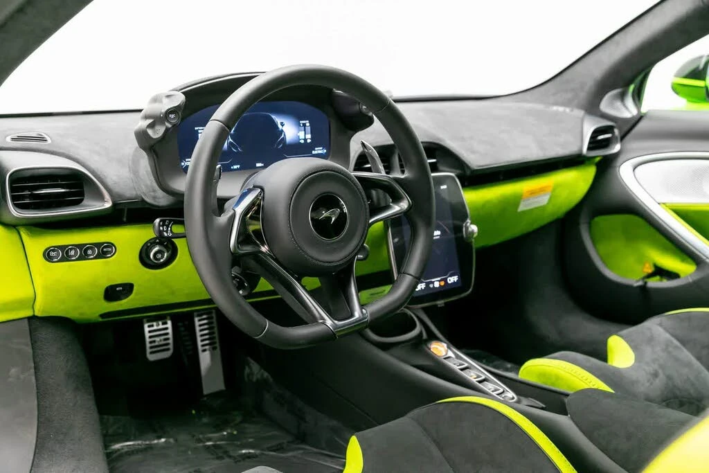 2026 McLaren Artura - Image 2 of 31