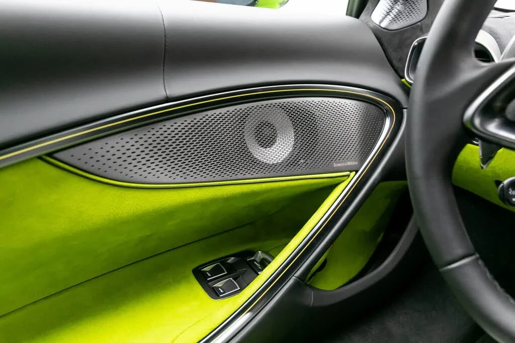 2026 McLaren Artura - Image 30 of 31