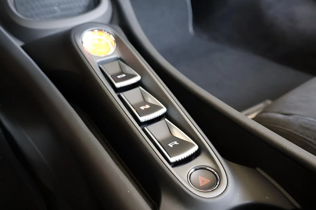 2026 McLaren Artura - Image 20 of 26