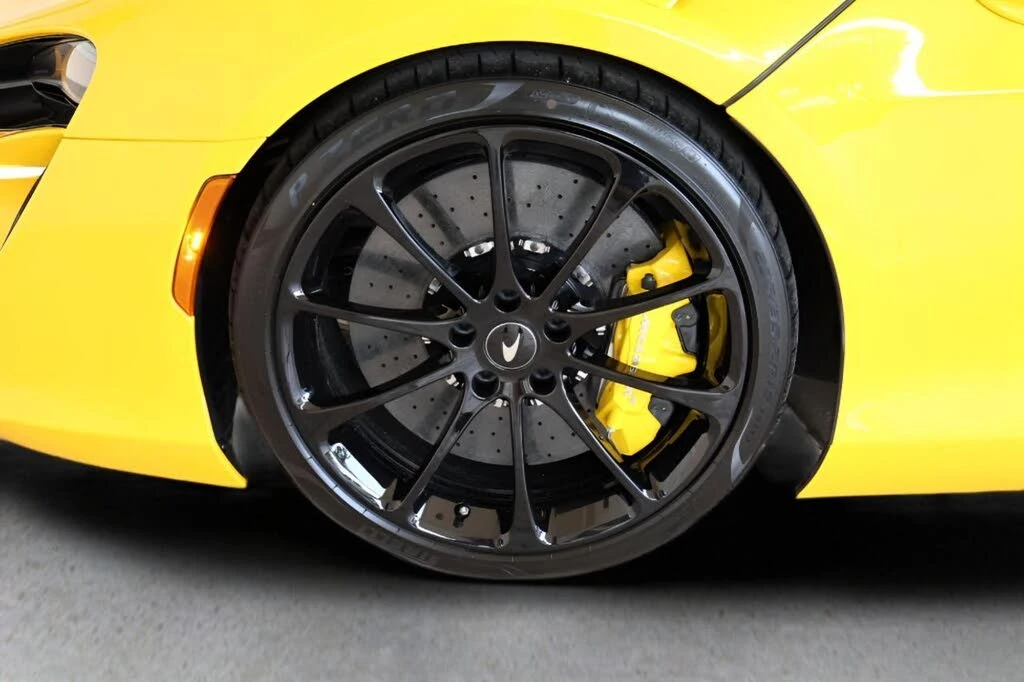 2026 McLaren Artura - Image 26 of 26
