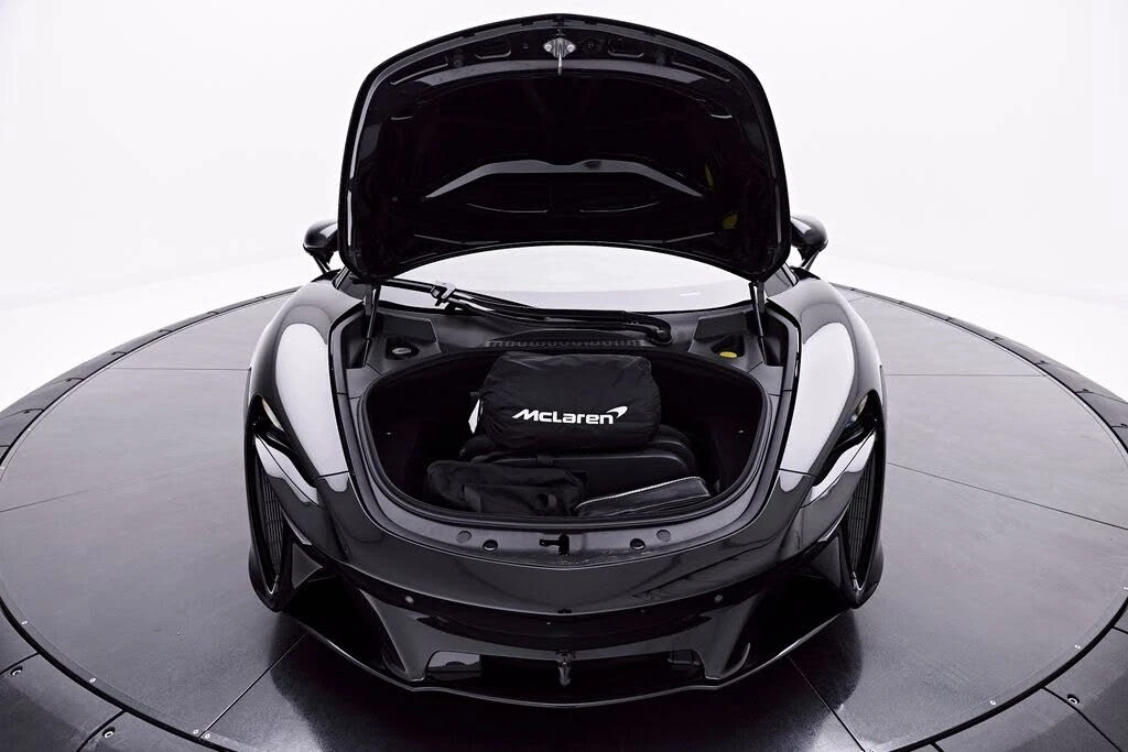 2026 McLaren Artura - Image 31 of 31