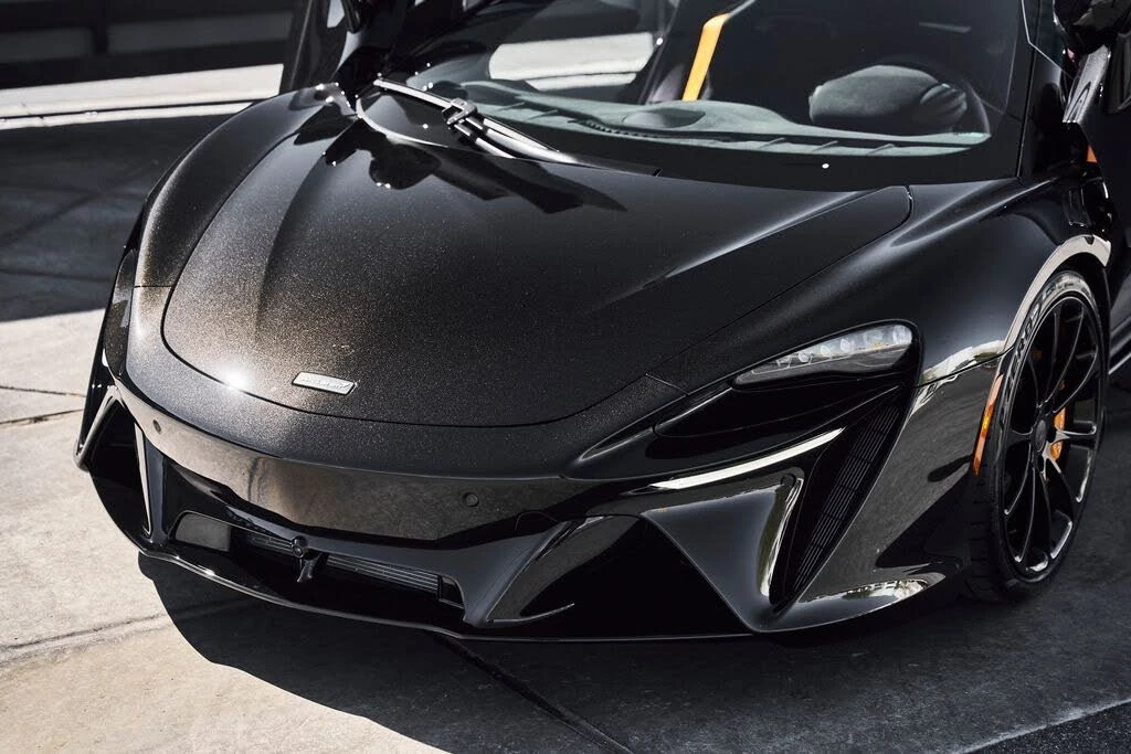 2026 McLaren Artura - Image 6 of 31
