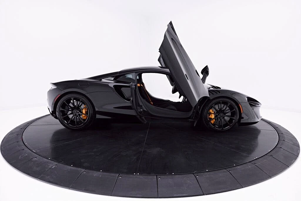 2026 McLaren Artura - Image 27 of 31