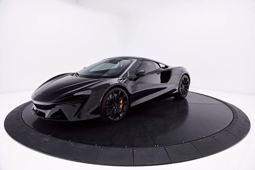 2026 McLaren Artura - Image 14 of 31