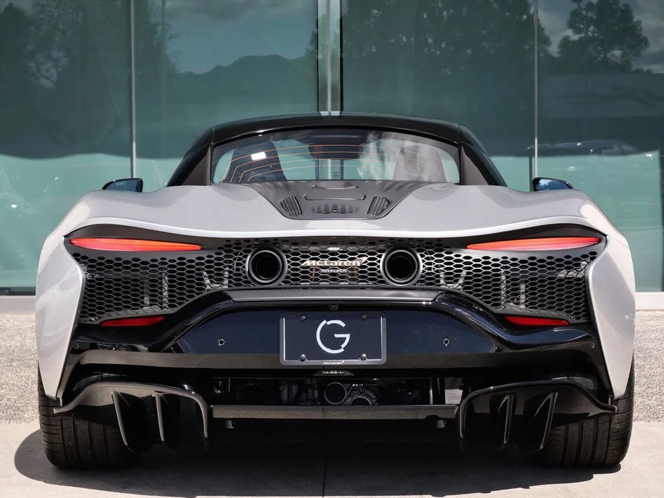 2026 McLaren Artura - Image 5 of 25