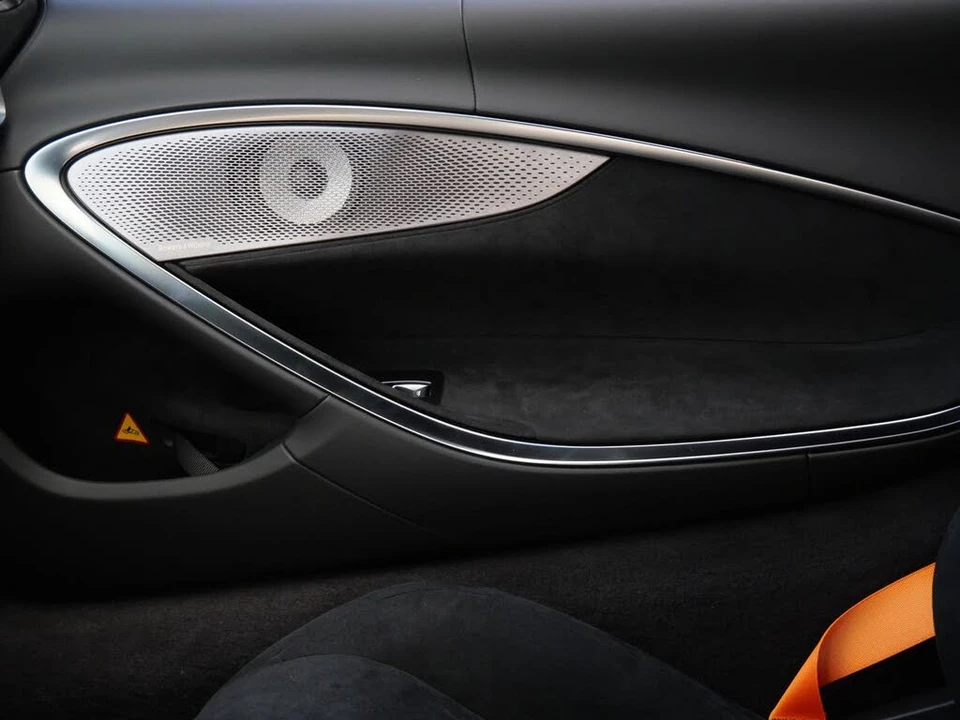 2026 McLaren Artura - Image 20 of 25