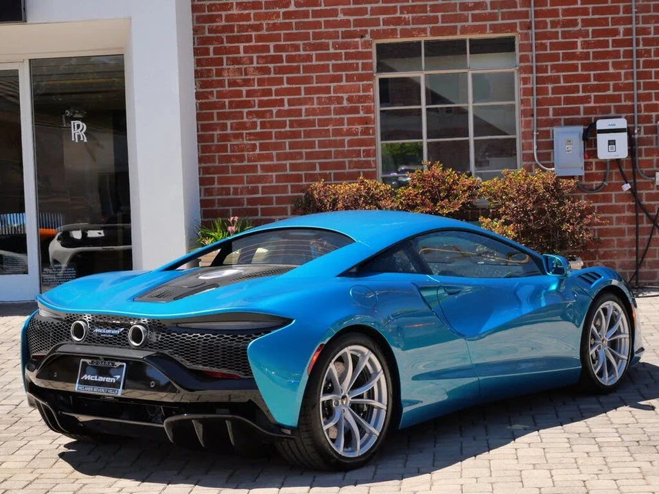 2026 McLaren Artura - Image 4 of 25