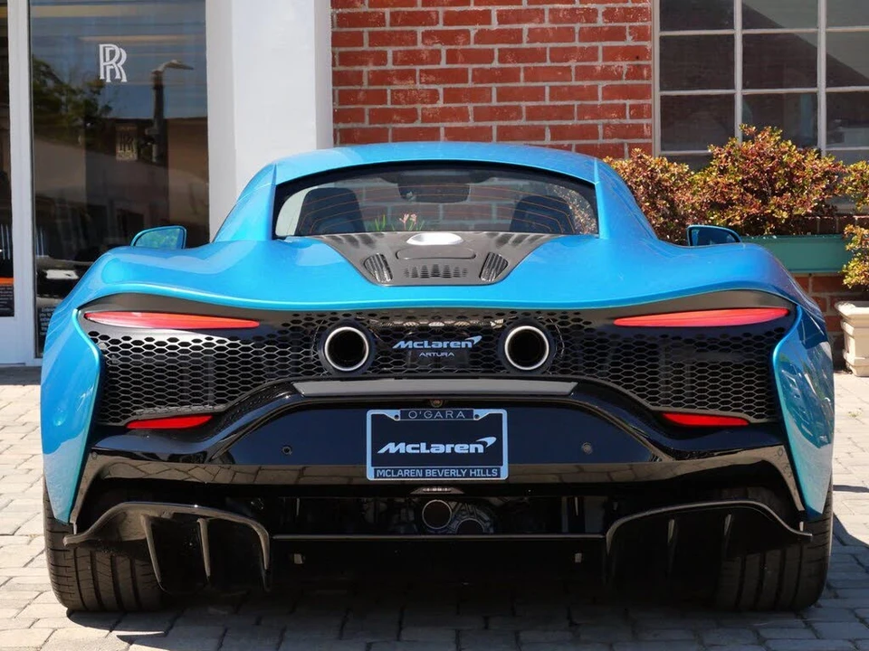 2026 McLaren Artura - Image 5 of 25