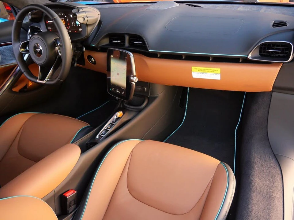 2026 McLaren Artura - Image 10 of 25