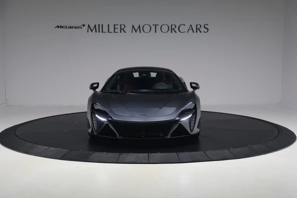 2026 McLaren Artura - Image 12 of 31