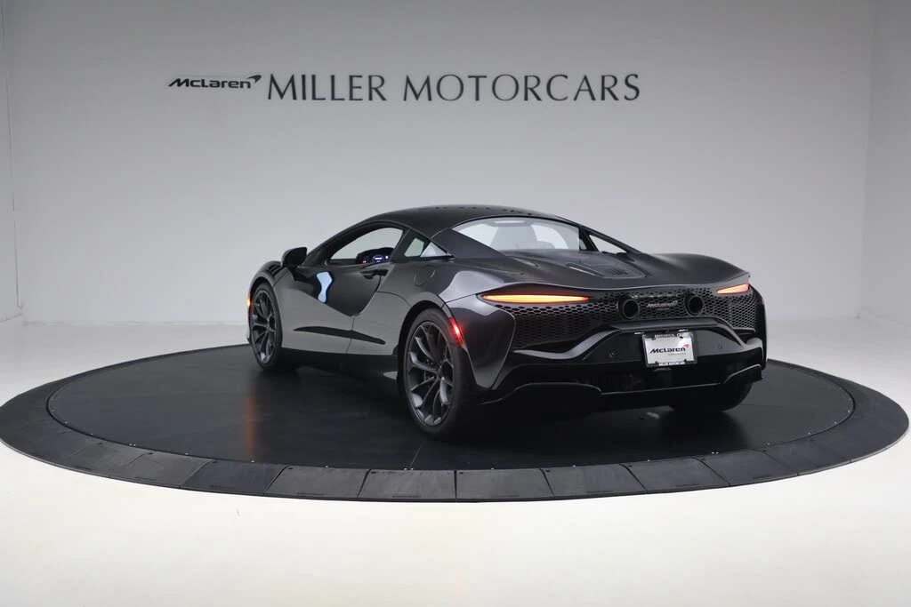 2026 McLaren Artura - Image 5 of 31