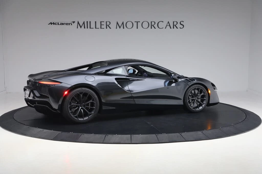 2026 McLaren Artura - Image 8 of 31