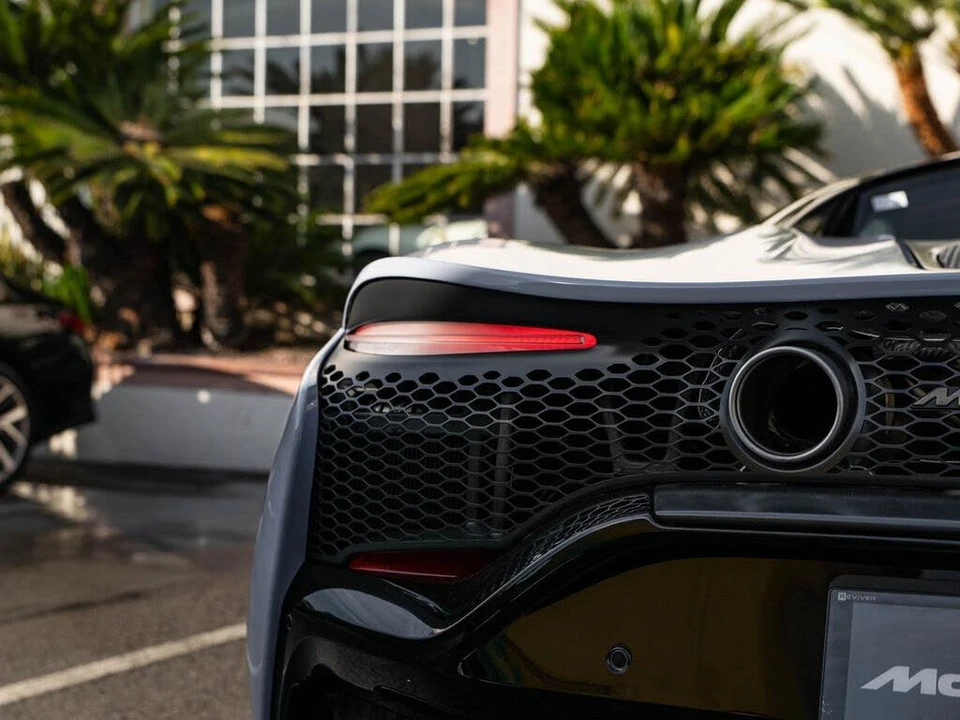 2026 McLaren Artura - Image 31 of 31