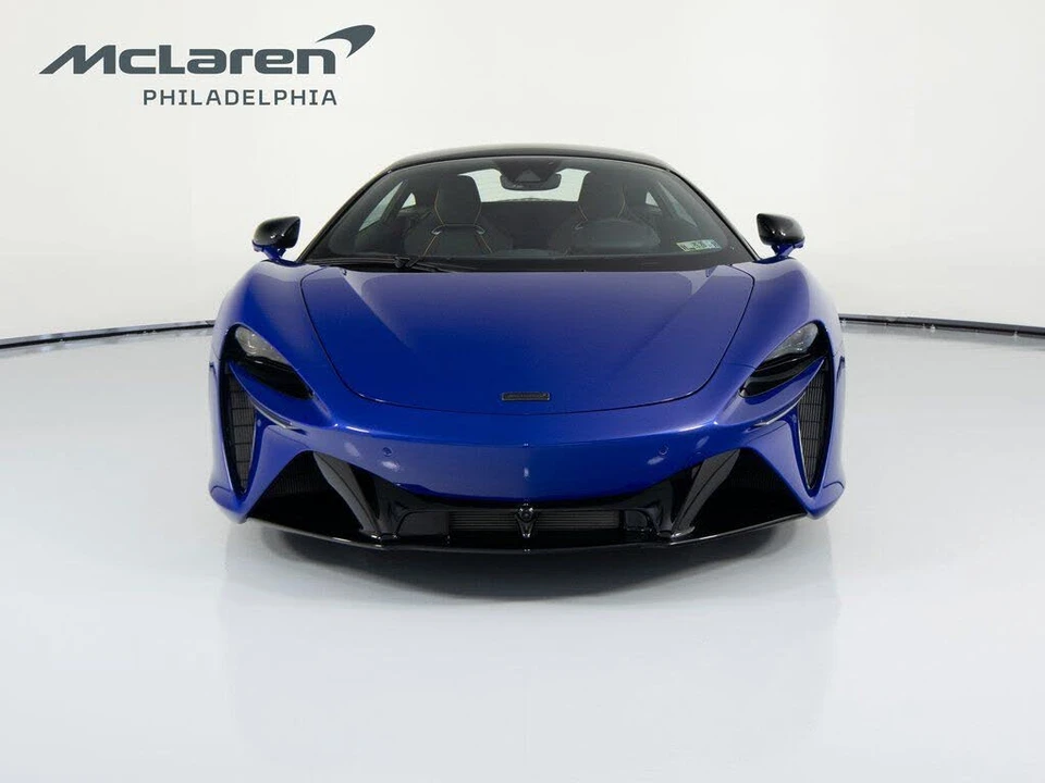 2026 McLaren Artura - Image 2 of 31