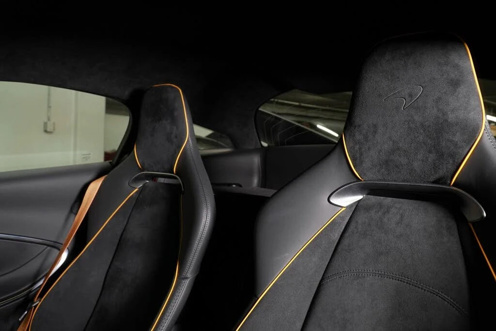 2026 McLaren Artura - Image 5 of 31