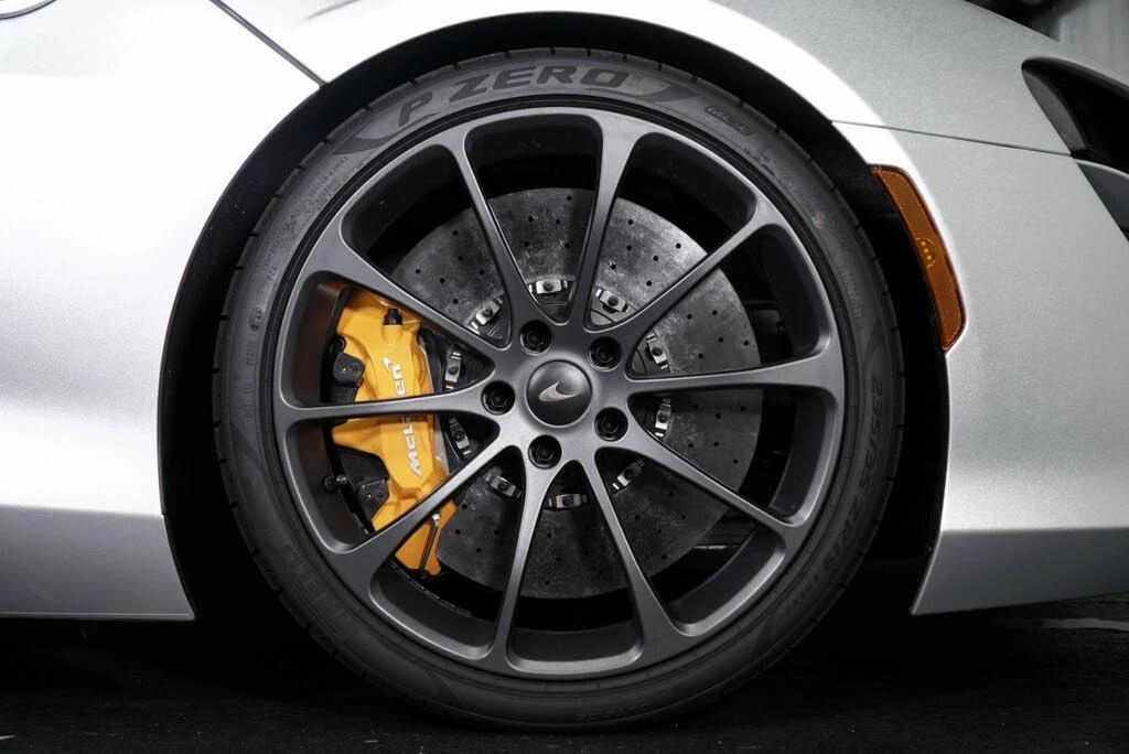2026 McLaren Artura - Image 4 of 31