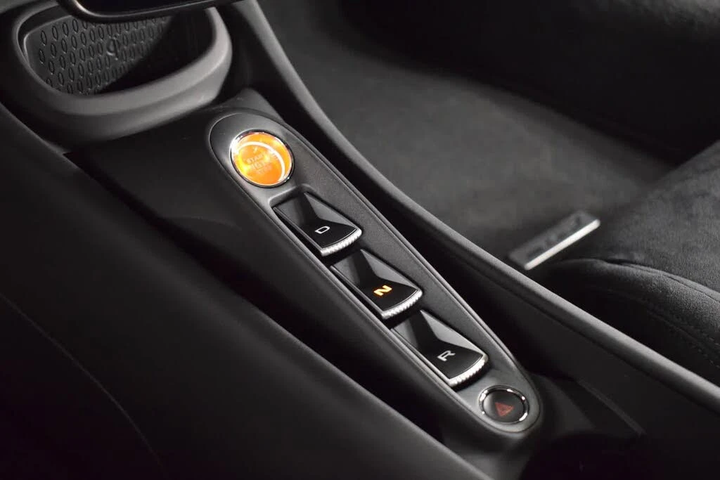 2026 McLaren Artura - Image 31 of 31