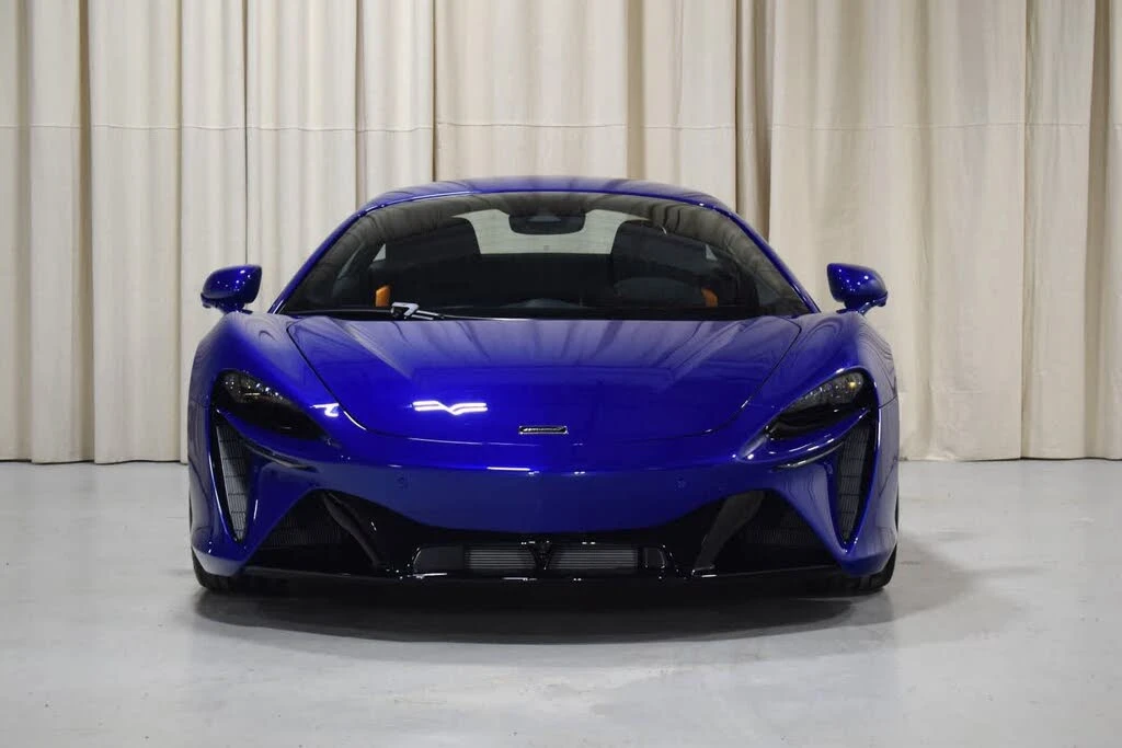2026 McLaren Artura - Image 9 of 31