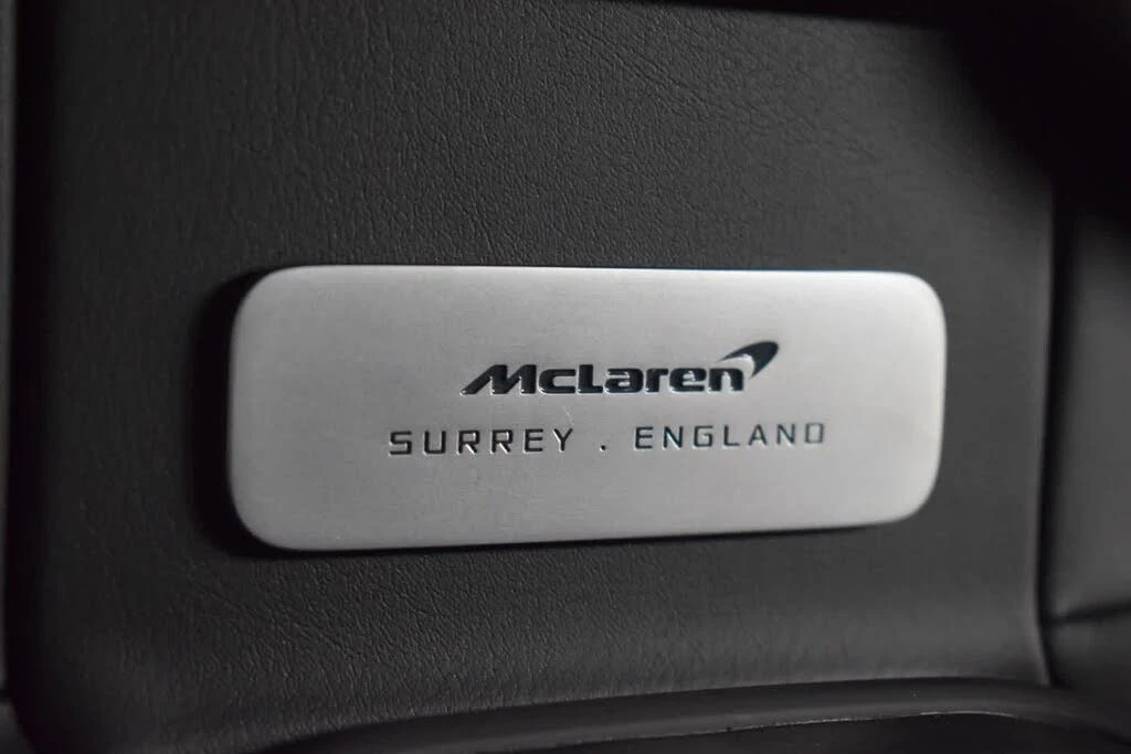2026 McLaren Artura - Image 29 of 31