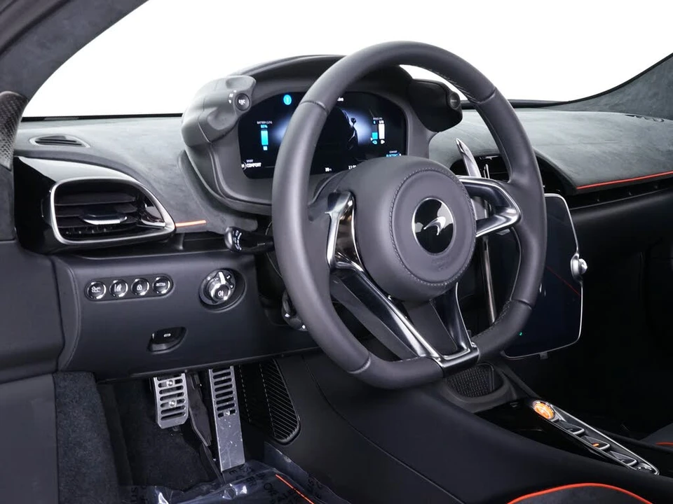 2026 McLaren Artura - Image 5 of 27