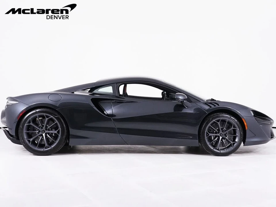 2026 McLaren Artura - Image 9 of 27