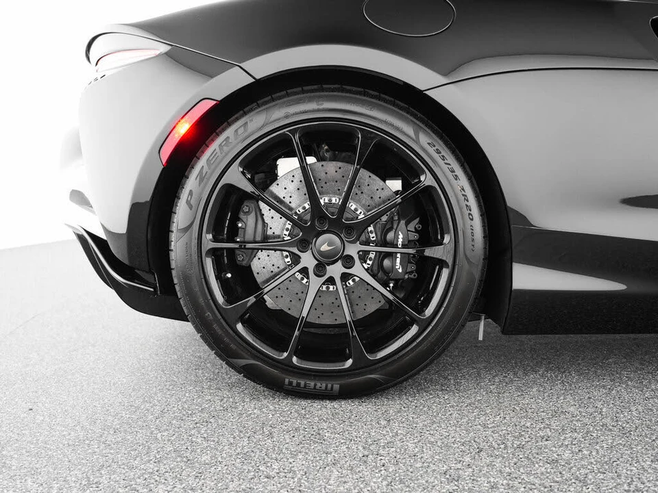 2026 McLaren Artura - Image 31 of 31