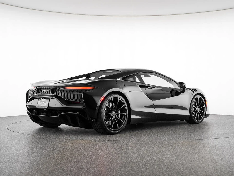2026 McLaren Artura - Image 2 of 31