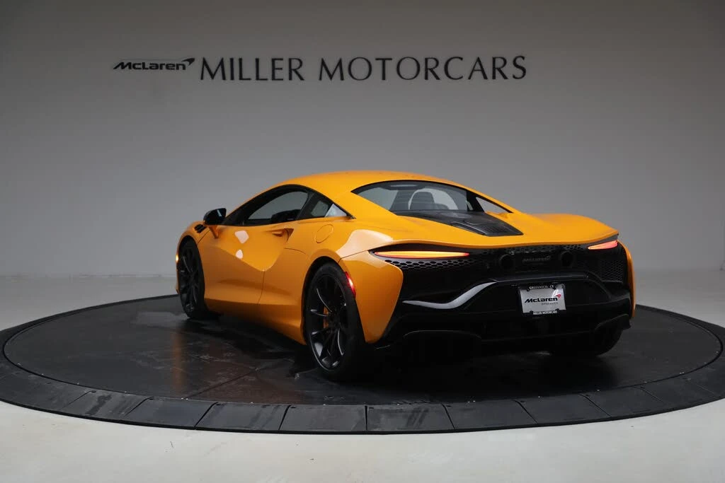 2026 McLaren Artura - Image 5 of 31