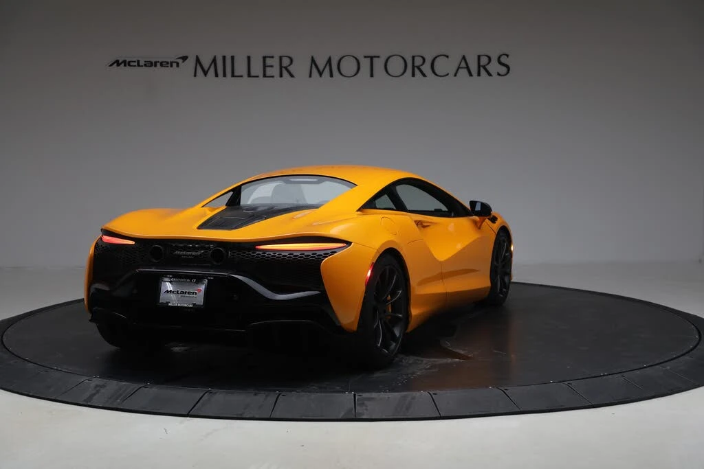 2026 McLaren Artura - Image 7 of 31