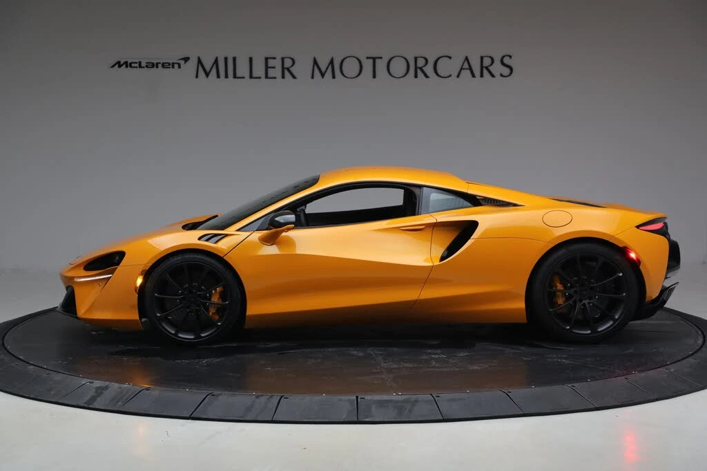 2026 McLaren Artura - Image 3 of 31
