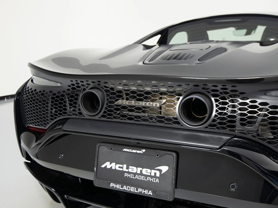 2026 McLaren Artura - Image 31 of 31