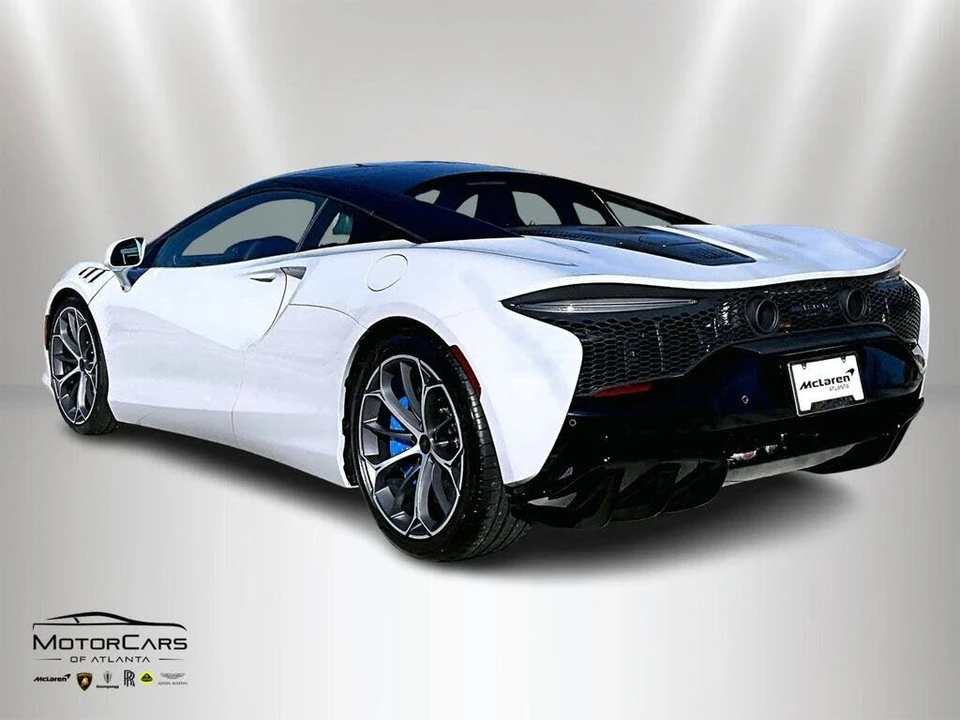 2026 McLaren Artura - Image 3 of 15