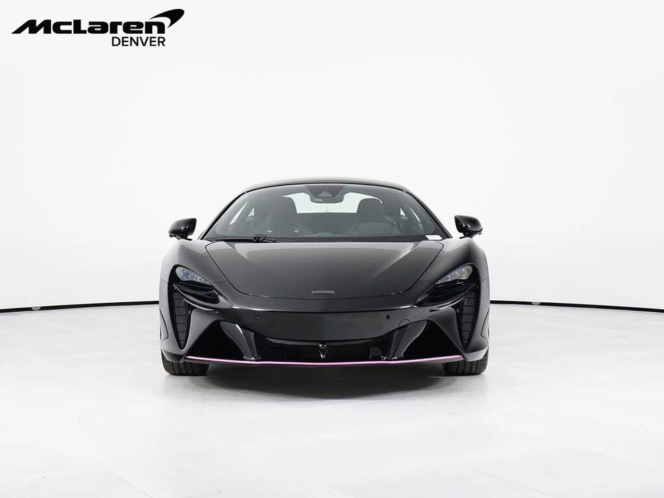 2026 McLaren Artura - Image 11 of 30