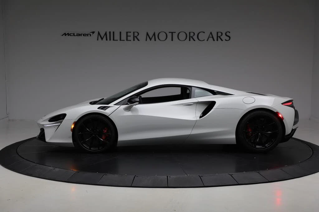 2026 McLaren Artura - Image 3 of 31