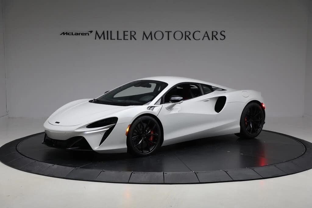 2026 McLaren Artura - Image 2 of 31