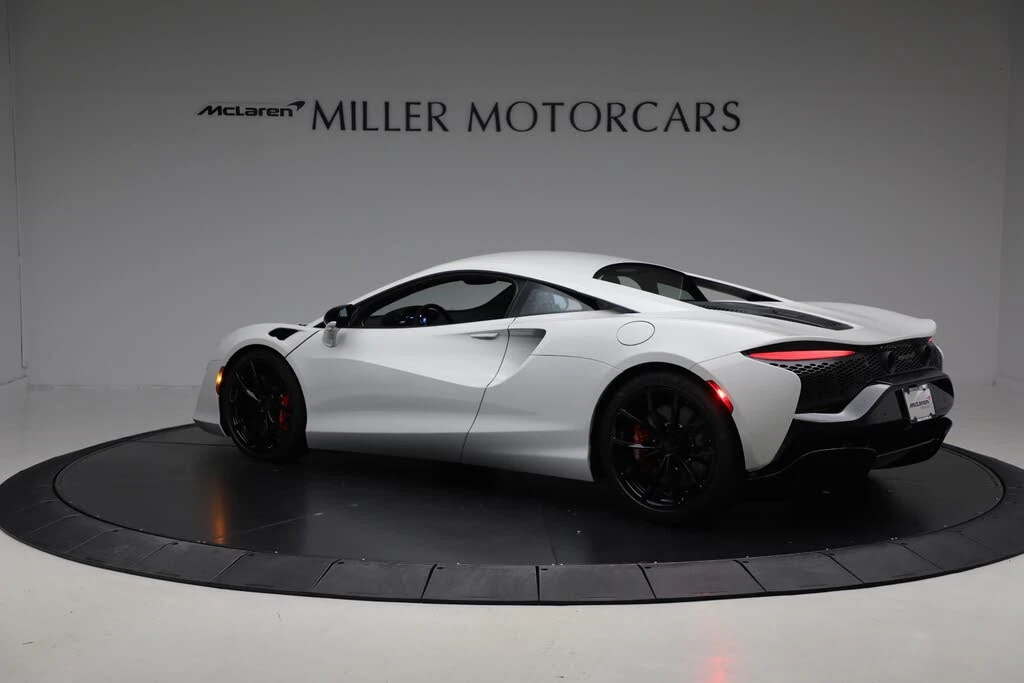 2026 McLaren Artura - Image 4 of 31
