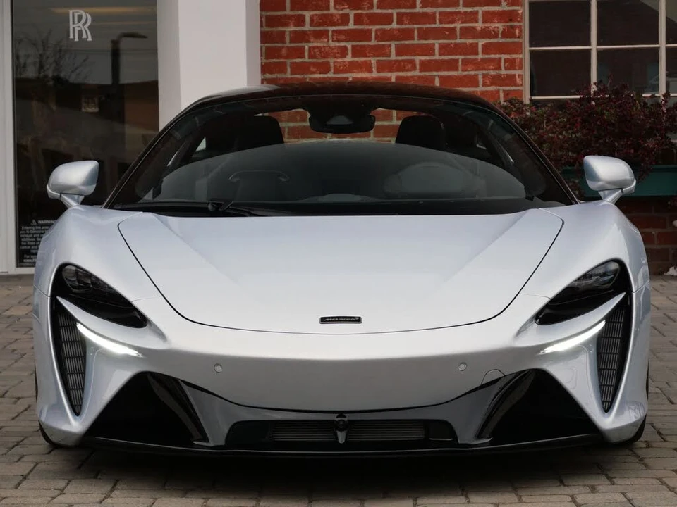 2026 McLaren Artura - Image 2 of 22