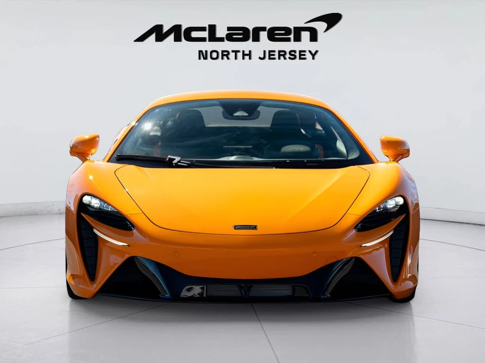 2026 McLaren Artura - Image 3 of 31