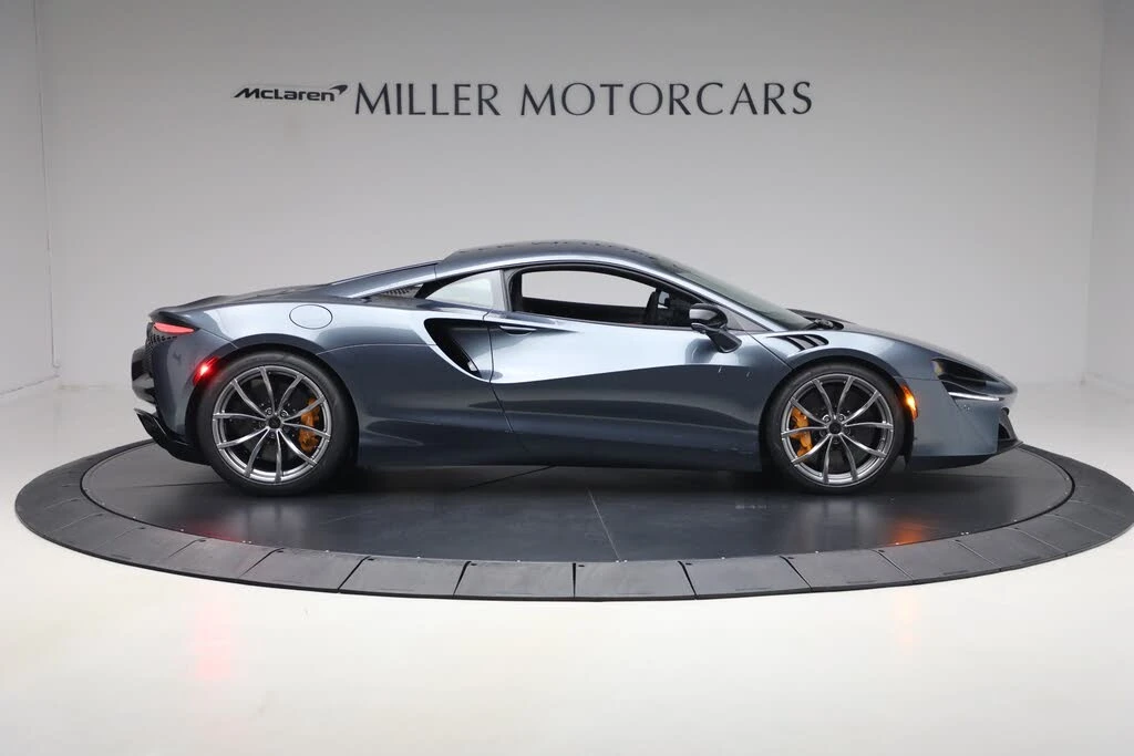 2026 McLaren Artura - Image 8 of 31