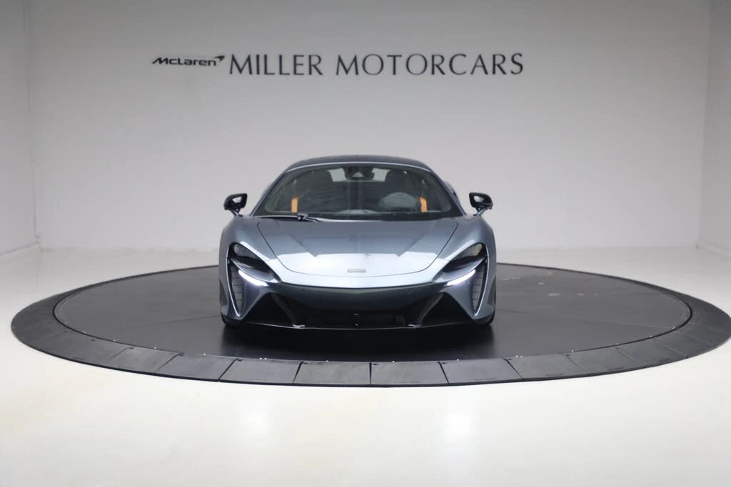 2026 McLaren Artura - Image 11 of 31