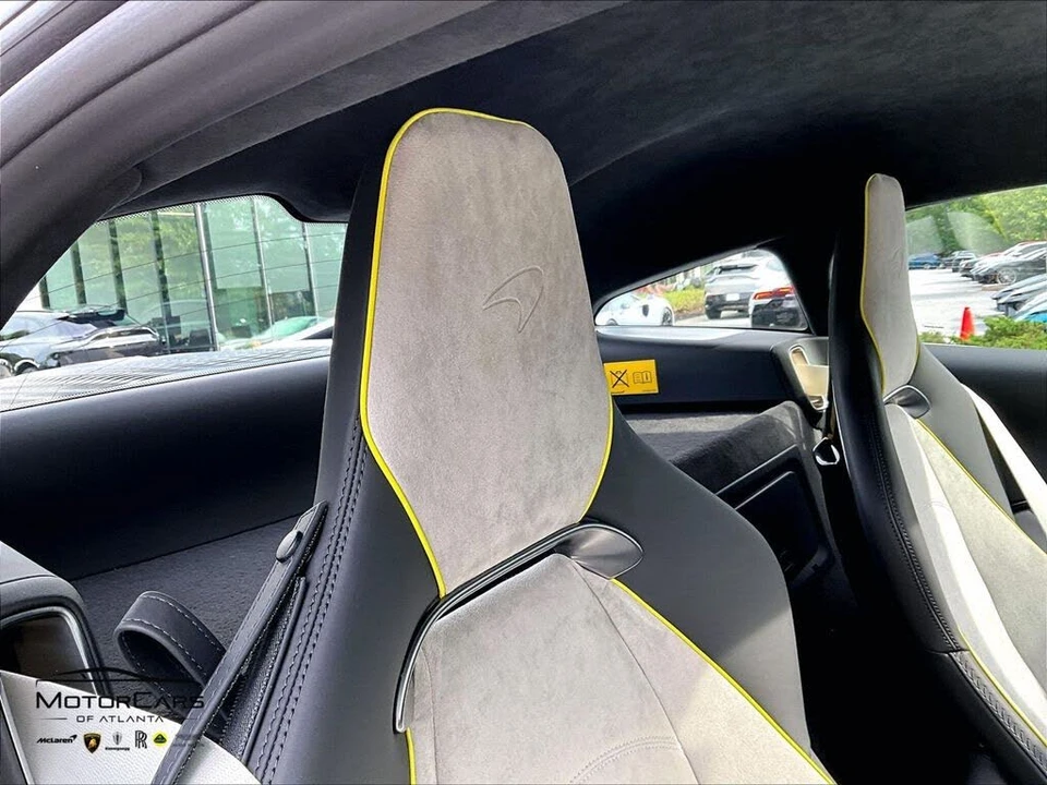 2026 McLaren Artura - Image 14 of 15