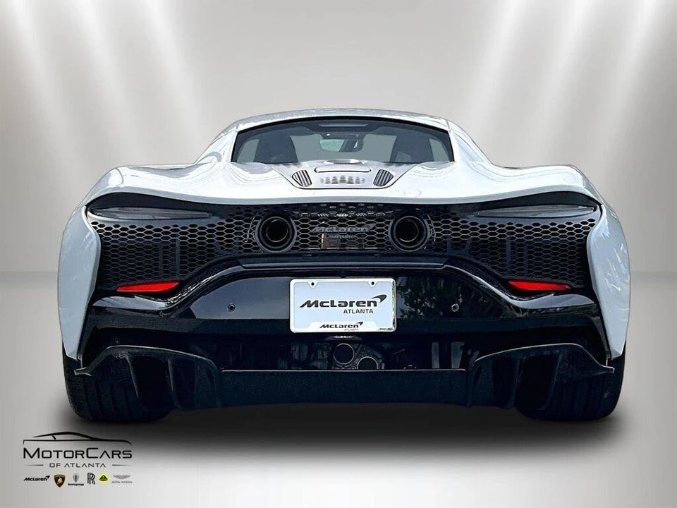 2026 McLaren Artura - Image 4 of 15