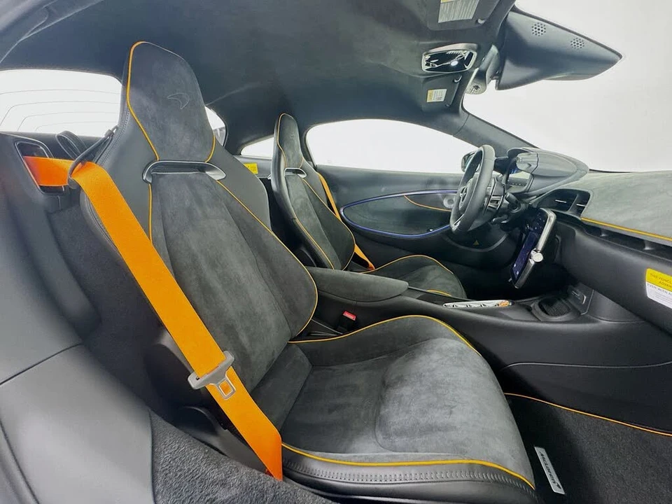 2026 McLaren Artura - Image 22 of 24