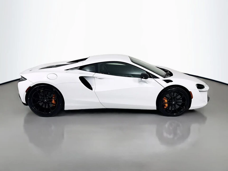 2026 McLaren Artura - Image 8 of 24