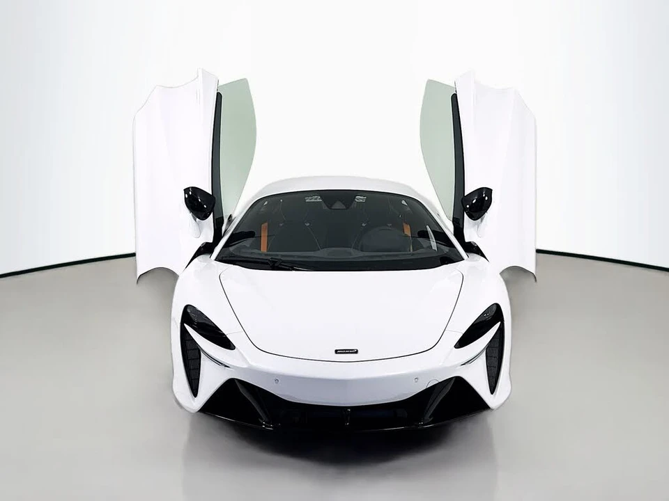 2026 McLaren Artura - Image 2 of 24