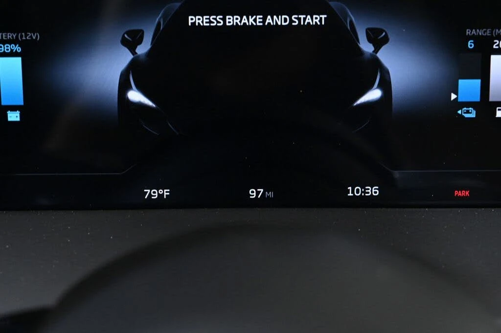 2026 McLaren Artura - Image 12 of 26