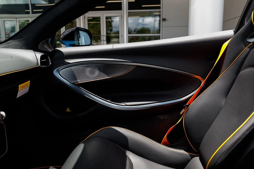 2026 McLaren Artura - Image 12 of 31
